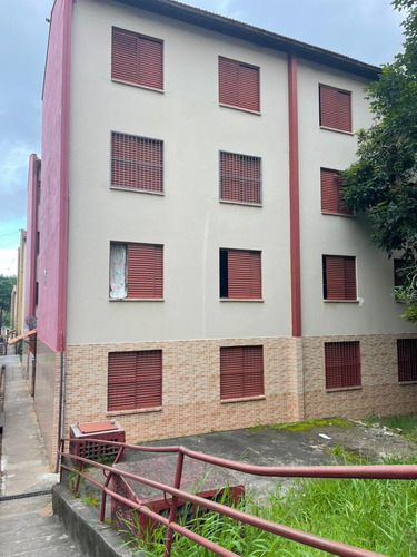 Apto Cdhu Jd. São Luís