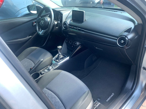Imagen 7 de 9 de Mazda 2 Itouring 2016 Std