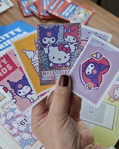 Kit Com 5 Pct De Figurinhas - Cada Pacote Contém 5 Unidades