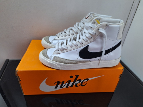 Nike Blazer Mid 77