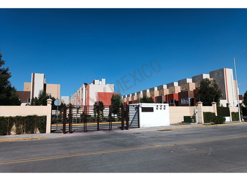 ¡descubre Tu Nuevo Hogar! Casa Moderna De 3 Recámaras, 3 Baños Y Estacionamiento Para 2 Autos...