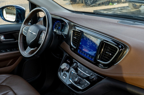 Imagen 10 de 14 de Chrysler Pacífica