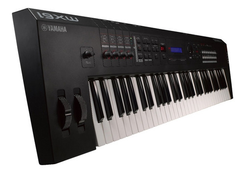Teclado Yamaha Sintetizador Mx61 + Kit Cor Preto 110v/220v