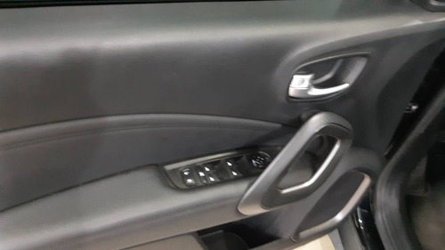 Imagem 8 de 13 de Fiat Toro 2.4 16v Multiair Flex Blackjack At9