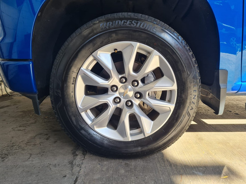 Chevrolet Silverado 5.3 V8 Custom Doble Cabina 4X4 At