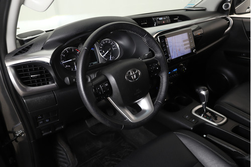 Toyota Hilux 2.8 Cd Srx 177cv 4x2 At