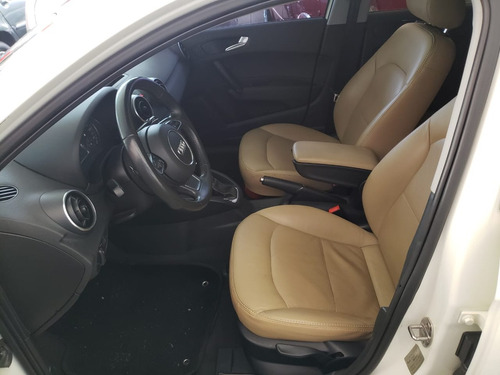 Audi A1 1.4 Tfsi Attraction S-tronic 5p 2013