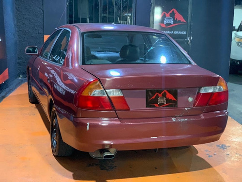 Imagen 10 de 10 de Mitsubishi Lancer