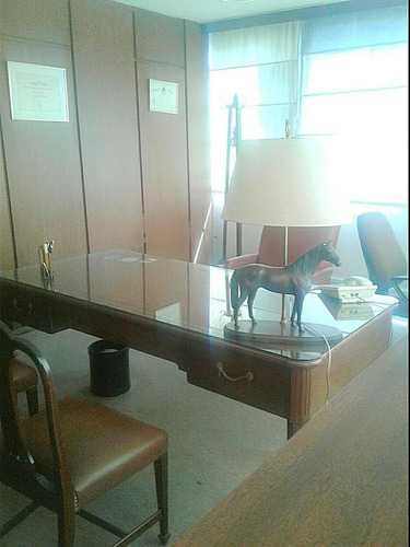 Imagen 9 de 23 de Venta De Oficina En La Zona De Tribunales Muy Grande Con 5 Despechos Muy Amplia Y Reciclada A Nuevo
