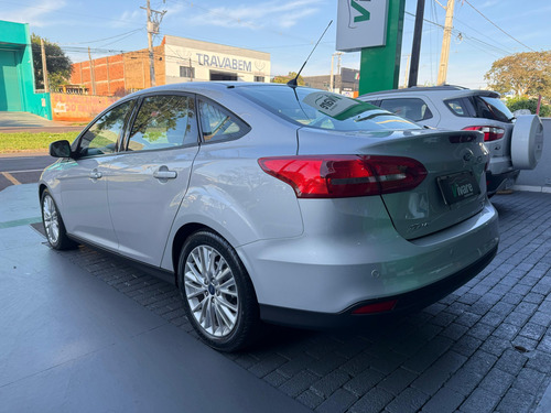 Ford Focus 2.0 SE PLUS SEDAN 16V FLEX 4P POWERSHIFT