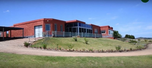 Quinta En Venta De 3 Dormitorios En Maldonado