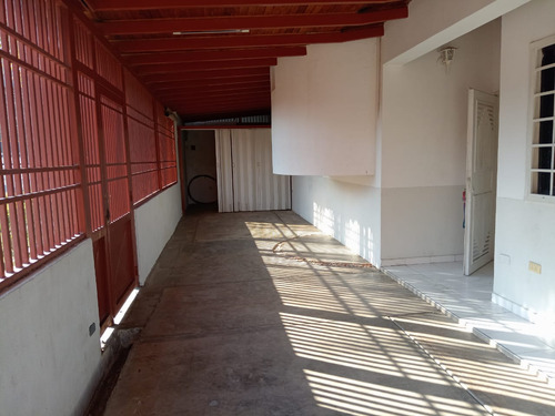 Casa En Venta En Cumbres Del Manzano Barquisimeto. Nv