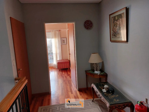 Casa En Venta Amoblada 5 Ambientes Con Pileta En Barrio Sept