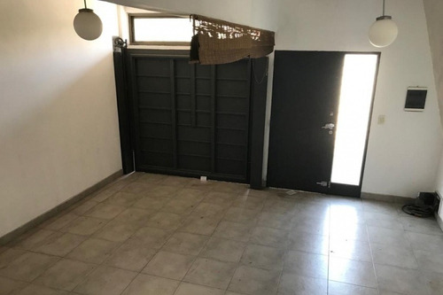 Imagen 3 de 14 de Casa Ph En Venta En Villa Luzuriaga