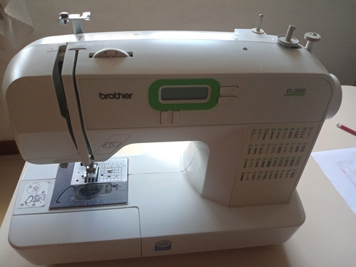 Imagen 2 de 4 de Máquina De Coser Digital Brother Es2000