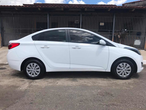 Hyundai Hb20s 2015 1.6 Comfort Plus Flex 4p