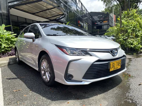Toyota Corolla 1.8 Xl-i Hibrido At 4x2 2023