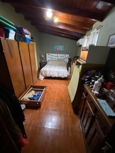 Imagen 17 de 20 de Casa En Venta Con Quincho, Amplio Jardín Y Cochera En Temperley