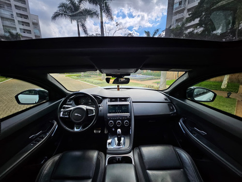 Jaguar E-Pace 2.0 16V P250 GASOLINA TURBO R-DYNAMIC SE AWD AUTOMÁTICO