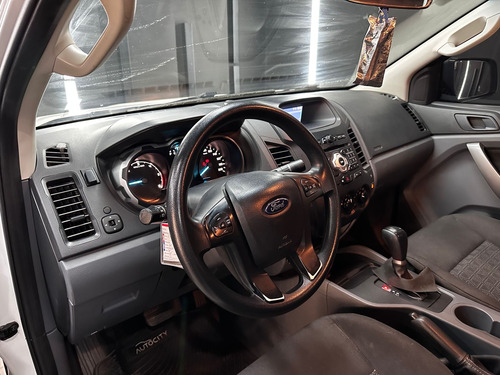 Ford Ranger 3.2 TDI 4X2 DC XLS AT L16