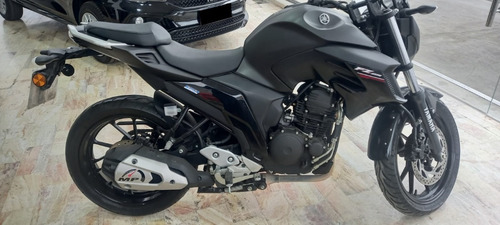 Imagen 11 de 15 de Yamaha Fz25