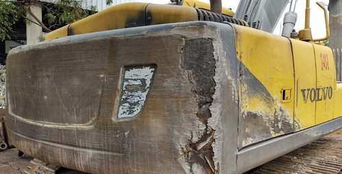 Escavadeira Volvo Ec240 Ar Cond Ano 2010