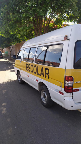 Jinbei Topic Escolar 2.2 8v L 4p