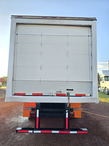 Freightliner M2 Torton 2013 Rabon