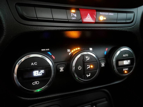 Jeep Renegade 1.8 16v Flex Longitude 4p Automático