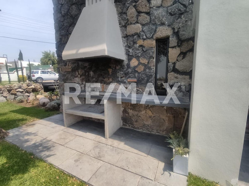 Casa En Venta En Morelos, Fraccionamiento Lomas De Cocoyoc