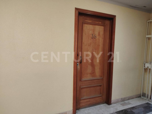 Local Comercial De 45.27m2 En Bajada De Chapultepec