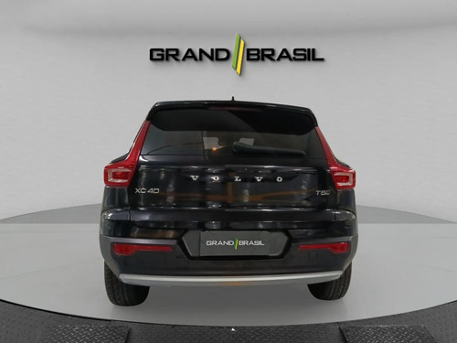 Volvo XC40 Volvo XC40 2.0 T5 Momentum AWD
