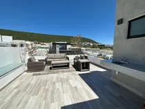 Comprar Casas En Venta En El Refugio, Roof Garden, 3 Recamara, 5.5 Baño, Cuarto De Juego