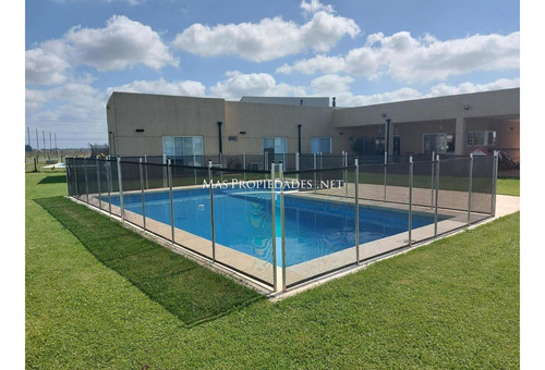 Casa En Venta En Canning Barrio La Alameda 4 Amb Interno