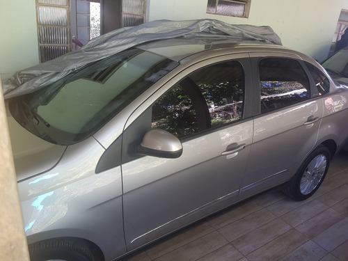Grand Siena 1.6 2015
