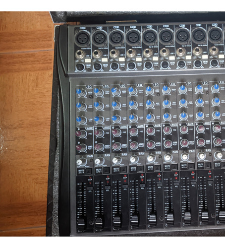 Consola Mixer Proco Me-1606u Con Estuche