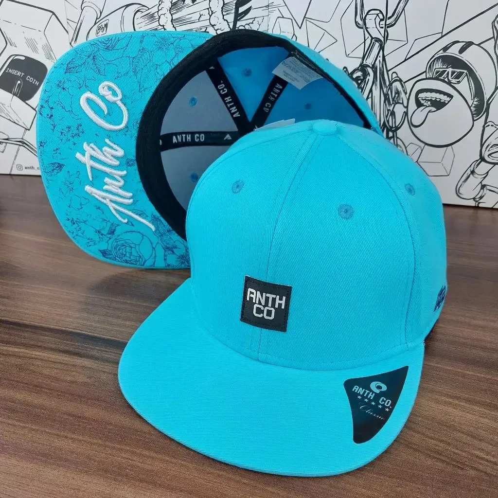 Bones Aba Reta Premium Anth Co Bordado Chapéu Fundo Cor Azul-celeste Tamanho Un