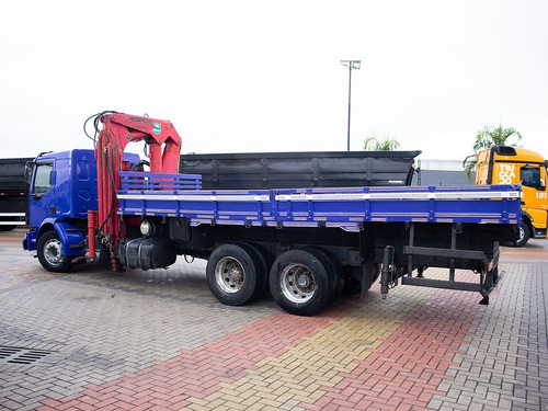 Imagem 8 de 23 de Volvo Vm 23210 6x2 2003/2004 Munck Hincol 31.000 2011=scania