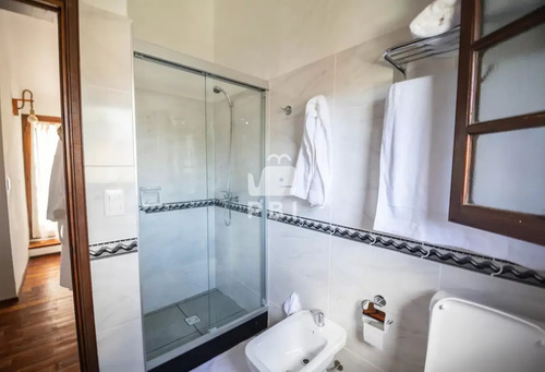 Venta De Casa 7 Dormitorios Playa Mansa - Ref : Pbi12802