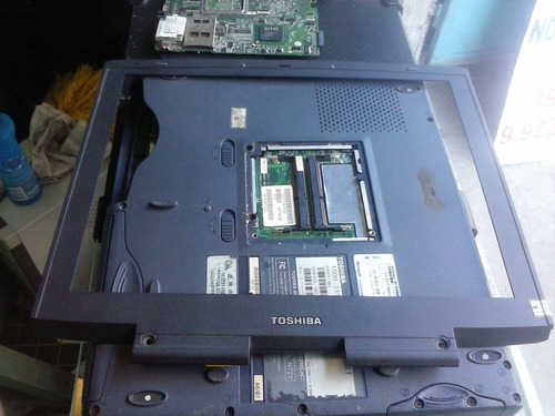 Moldura Da Tampa Lcd Display Notebook Toshiba 1410-s173