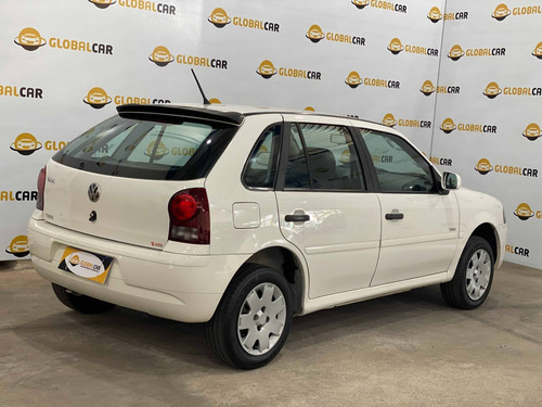 Imagem 2 de 8 de Volkswagen Gol 1.0 Mi 8v Flex 4p Manual G.iv