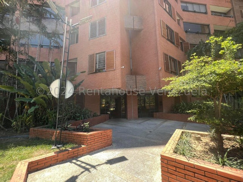 Apartamento Remodelado En Alquiler, En Los Chorros 24-22359 Garcia&duarte