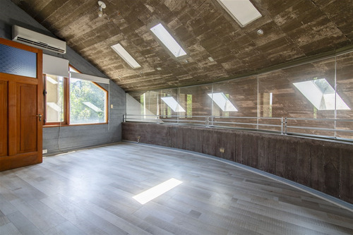 Casa En Venta En La Reina Alta ! Vista Verde, Buen Barrio!!