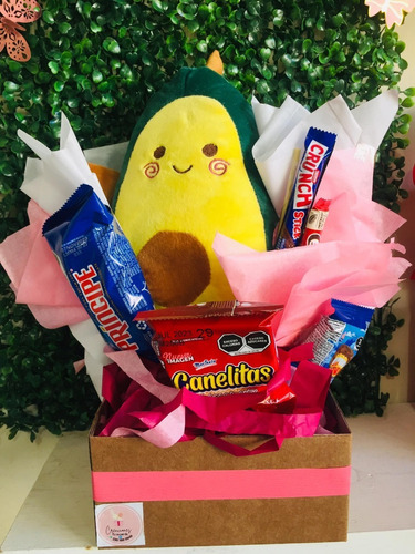 Regalo, Caja Decorada Con Chocolates Y Dulces, Peluche 