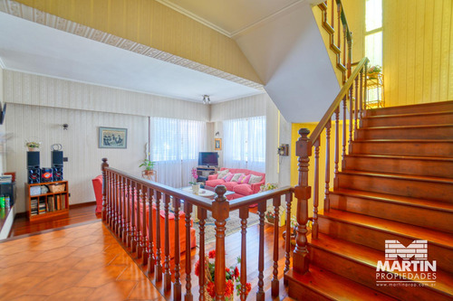 Casa En Venta En Martinez 5 Amb Con Cochera