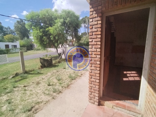 1111-33 Casa A Reciclar En Barrio Country Oportunidad Con Gran Potencial