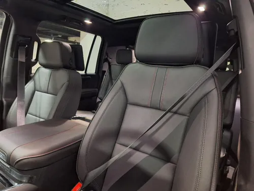 Chevrolet Suburban 5.3 V8 RST At