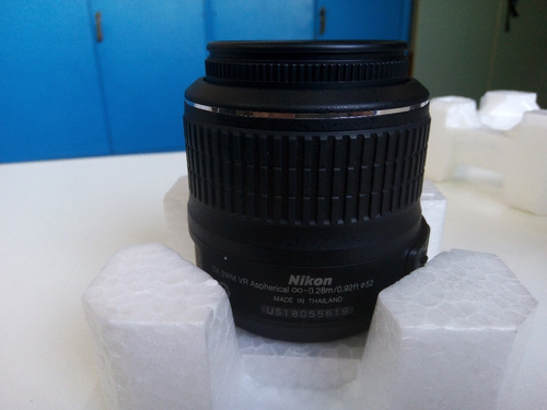Imagen 6 de 10 de Vendo Lente Nikon Vr Af-s 18 55mm Impecable En Caja Sin Uso.