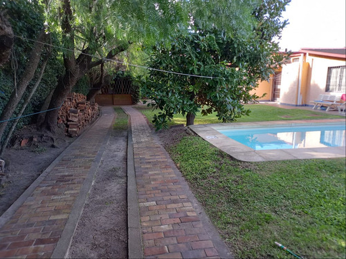 Chalet En Shangrila Sur + Barbacoa + 2da Casa. + Garage