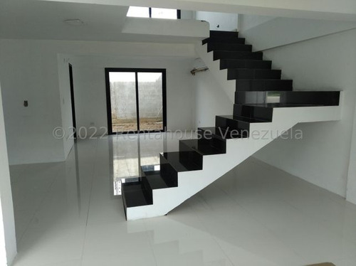 Imagen 9 de 30 de Casas En Venta En Avenida Intercomunal Cabudare , Lara #23-8763 Agente Inmobiliario Romer Gonzalez : 04147086673